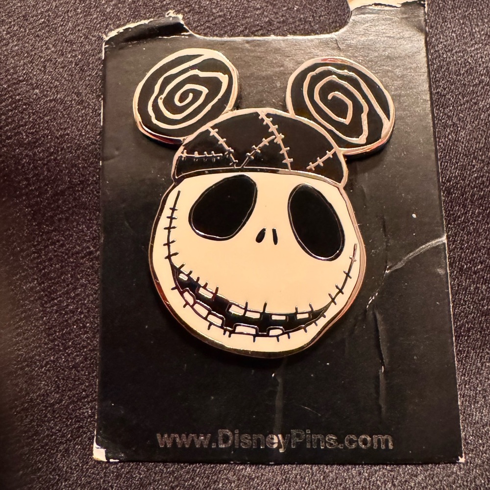 NWT Disney Parks Jack Skellington Enamel Pin Nightmare Before Christmas Pin